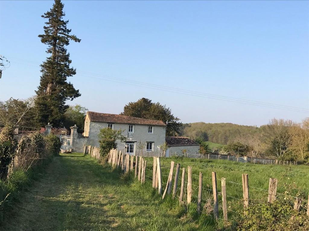 ChaniersLe Logis Du Plessis住宿加早餐旅馆 外观 照片